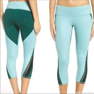 ALO Yoga Blue Green Range Mesh Crop Leggings Size Small
